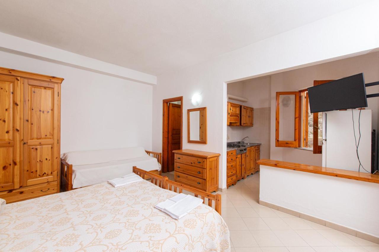 Tina Aparthotel 2*